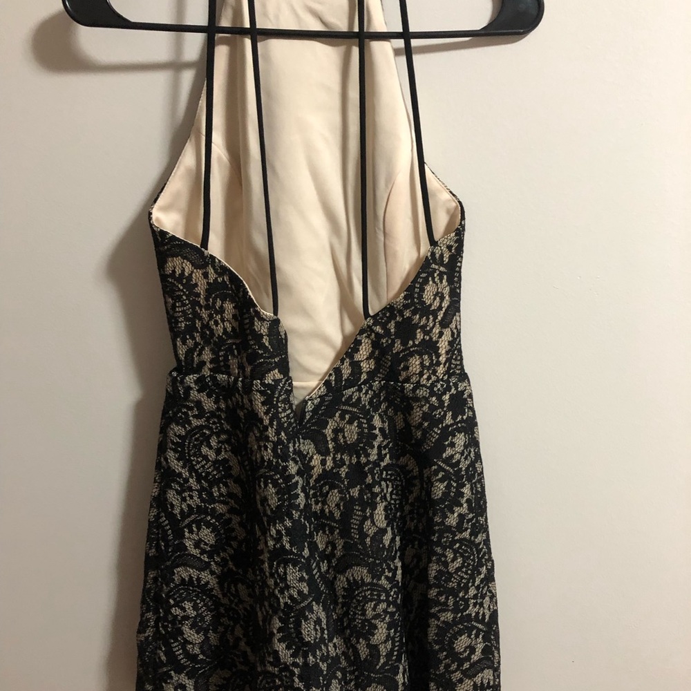 Dress - Picture 4 of 4